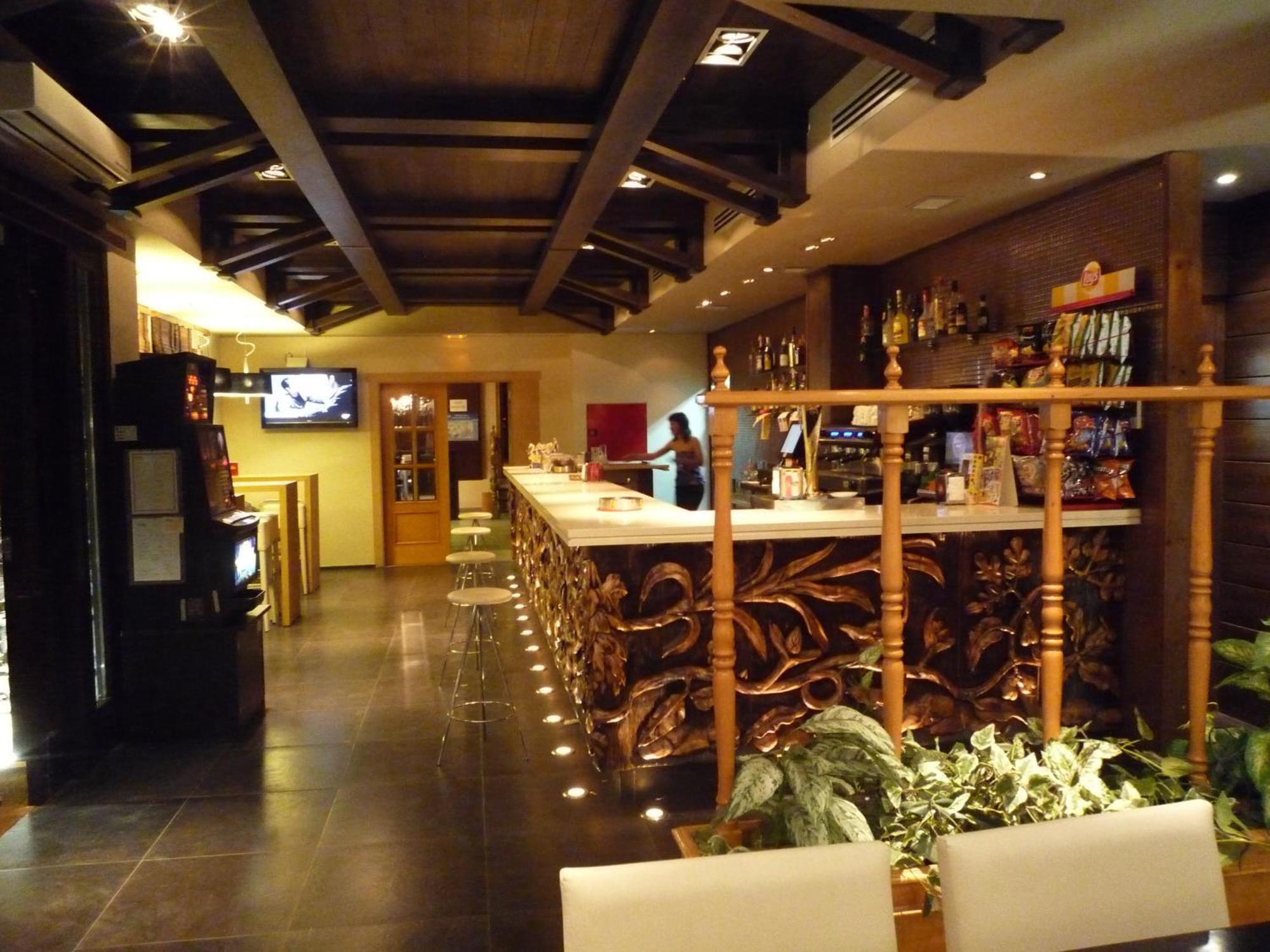 Hotel Restaurante Revestido Escalona Esterno foto